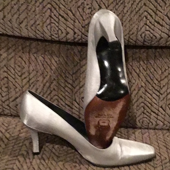 Stuart weitzman heeled shoes - Picture 2 of 16